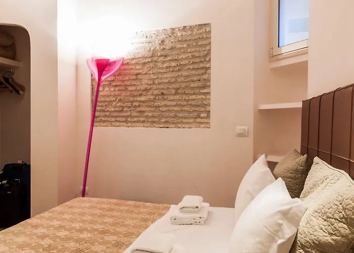 La Piccola Maison 4* Rome